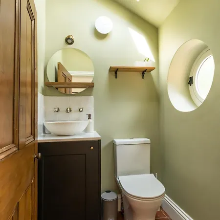 Beautifully Renovated Former Chapel Near York Warthill